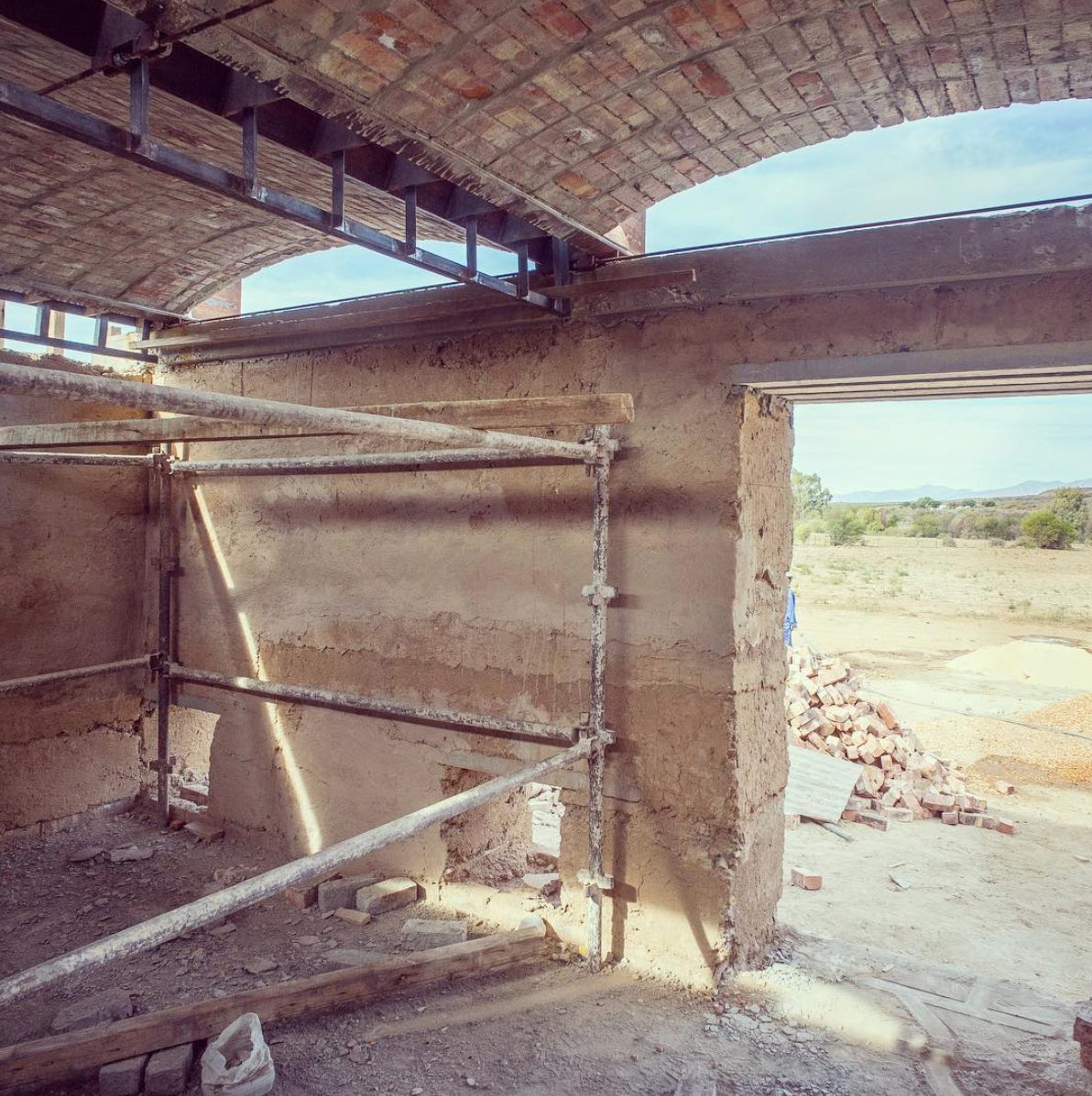 Pump room — vault construction